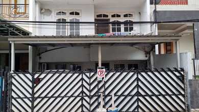 Jual Rumah Mewah Luas 102 m2 Area Kelapa Gading, Jakarta Utara