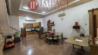 Rumah Prestisius di Kawasan Sunter, Jakarta Utara, LB 180m², Harga 3 Miliar